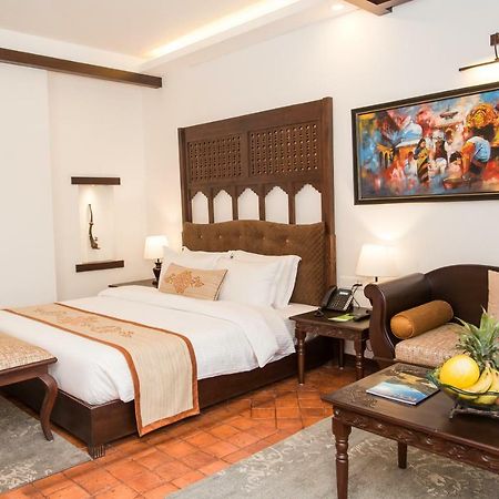จันทราคีรี ฮิลล์ รีสอร์ต Hotel Thankot ภายนอก รูปภาพ