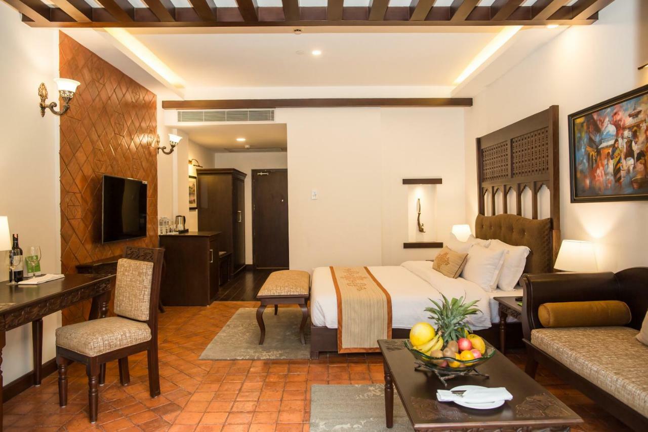 จันทราคีรี ฮิลล์ รีสอร์ต Hotel Thankot ภายนอก รูปภาพ