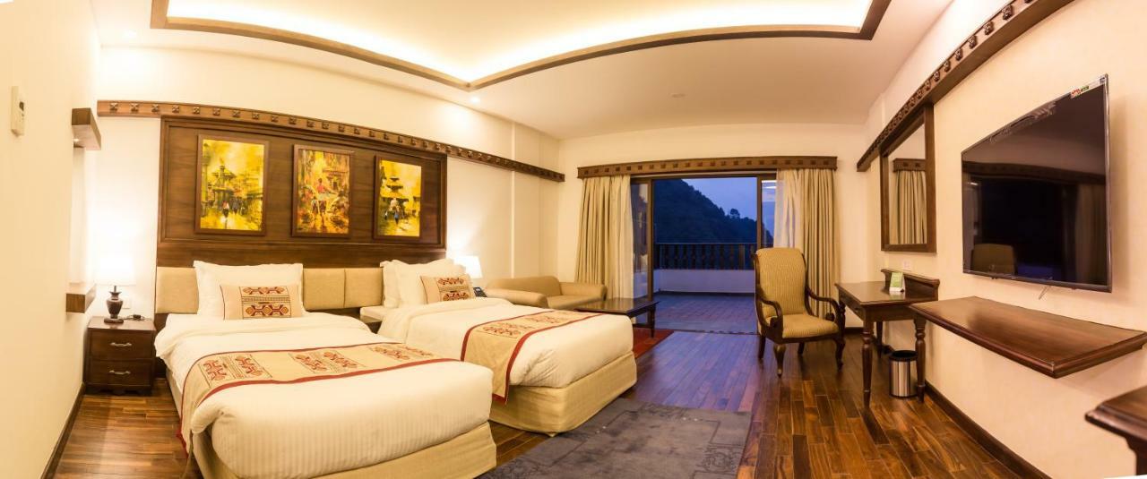 จันทราคีรี ฮิลล์ รีสอร์ต Hotel Thankot ภายนอก รูปภาพ